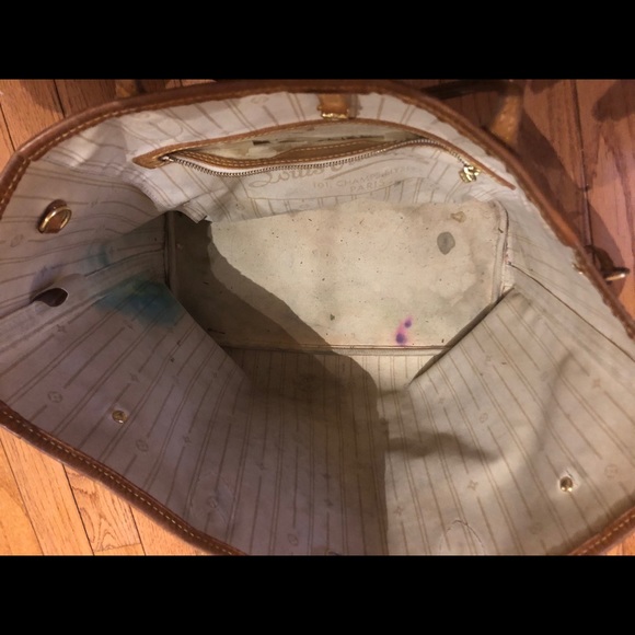 Louis Vuitton Neverfull MM - Picture 7 of 7